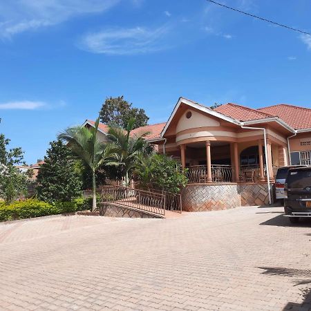 Airport Side Hotel Entebbe Exterior photo