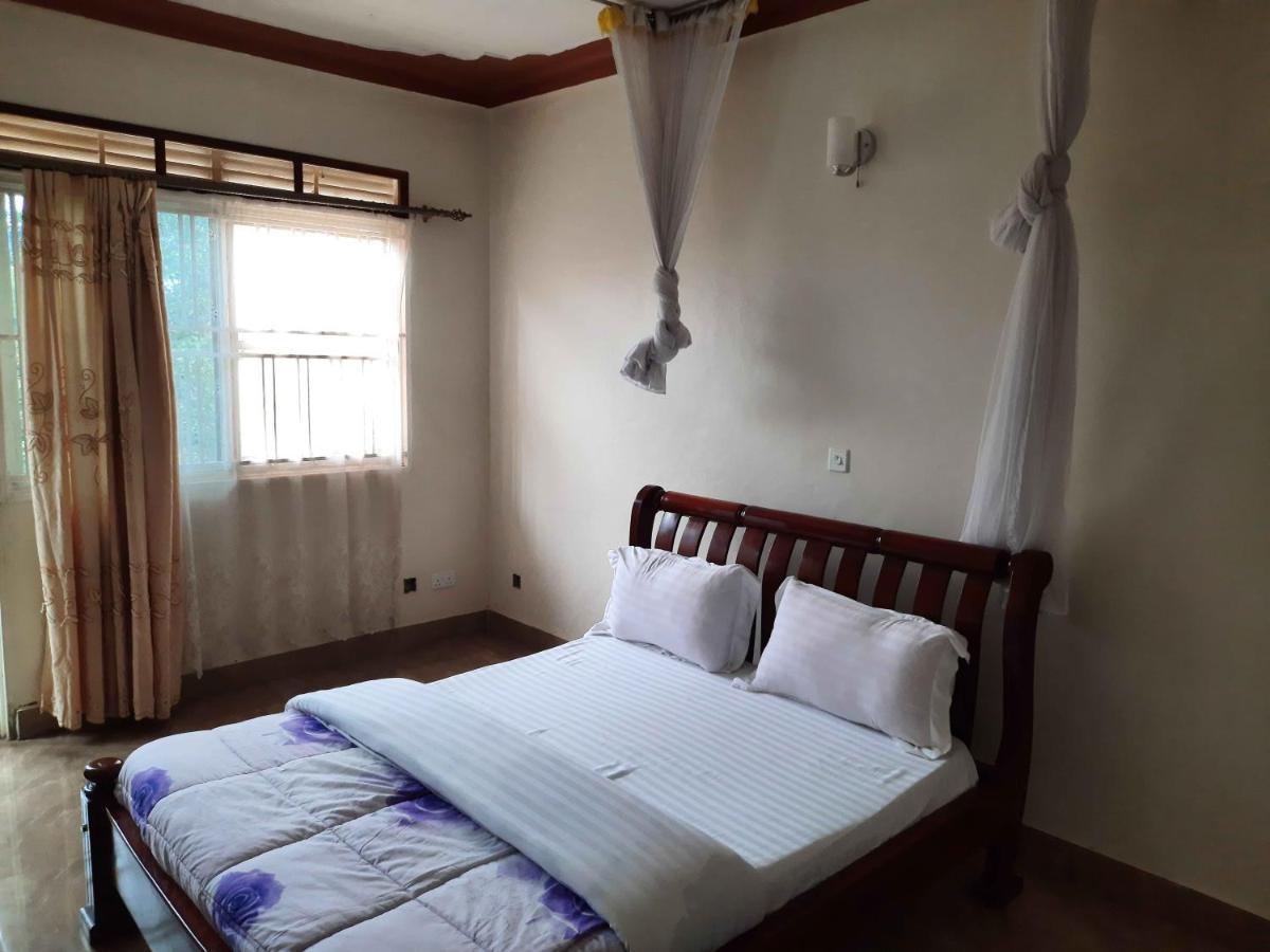 Airport Side Hotel Entebbe Exterior photo