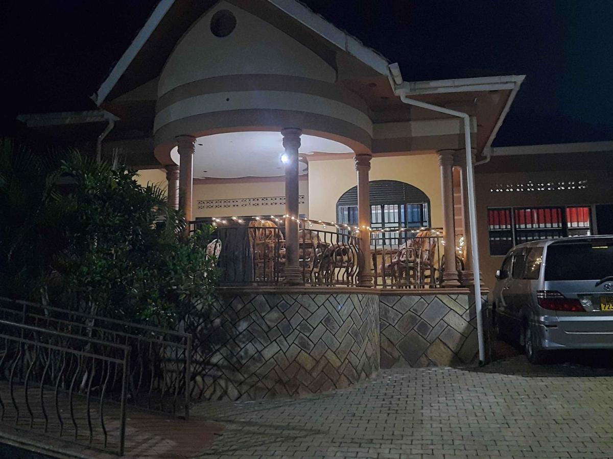 Airport Side Hotel Entebbe Exterior photo