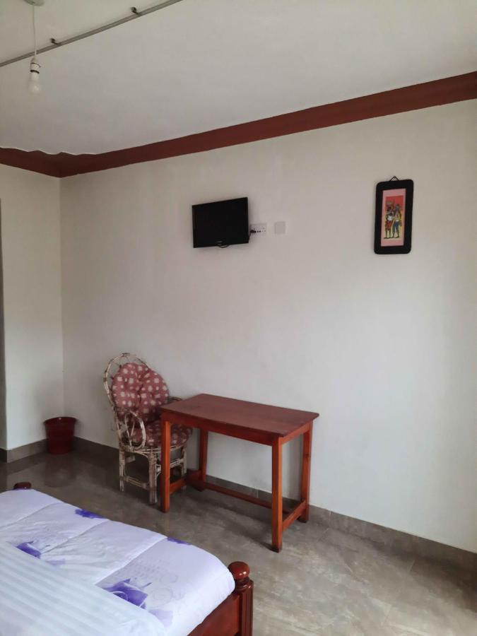 Airport Side Hotel Entebbe Exterior photo