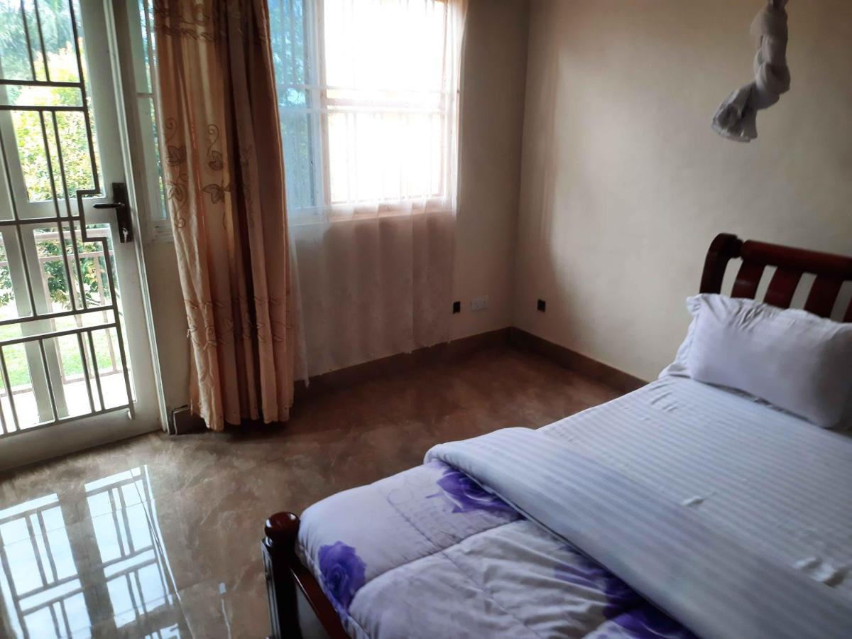 Airport Side Hotel Entebbe Exterior photo