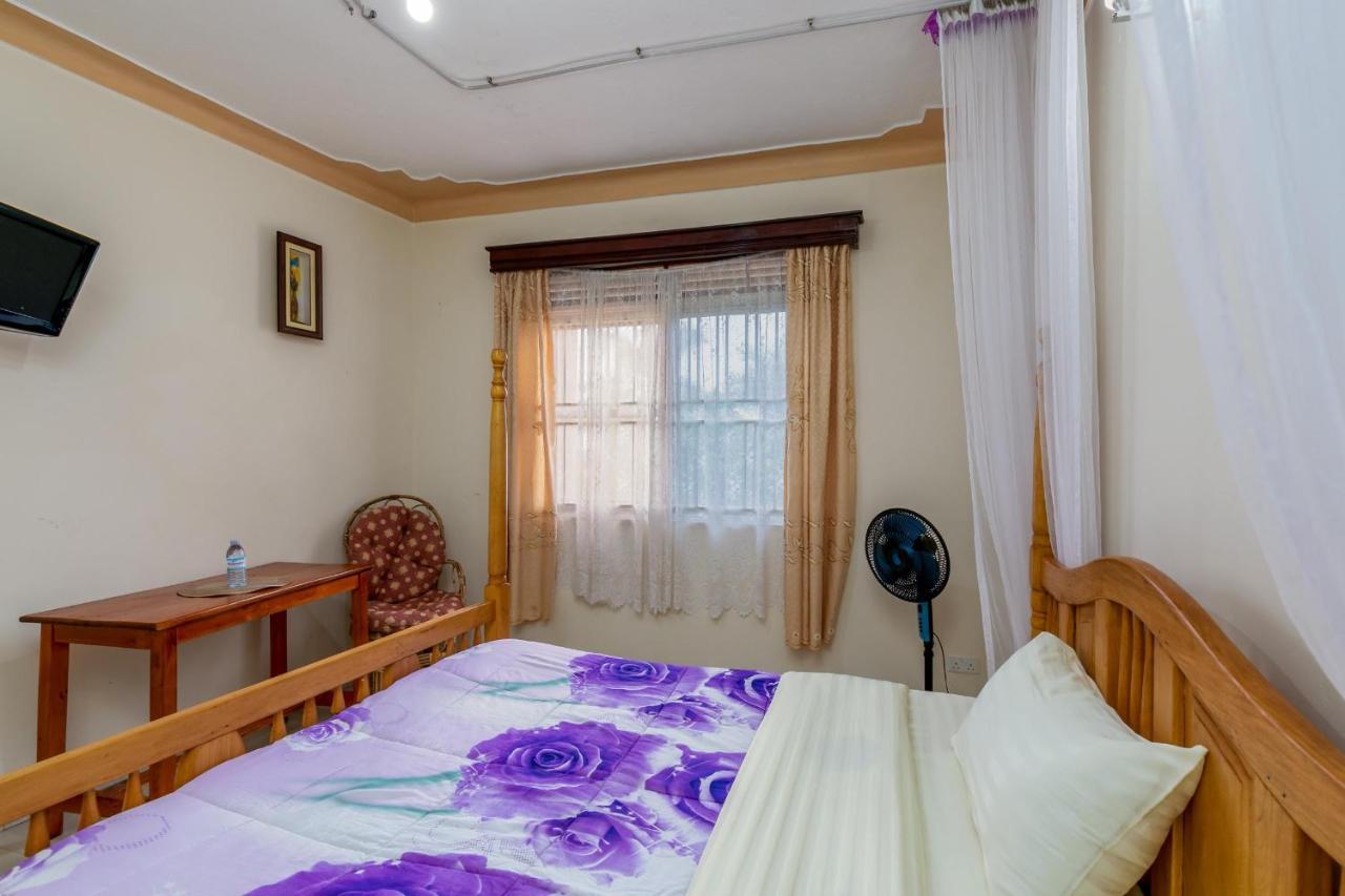 Airport Side Hotel Entebbe Exterior photo