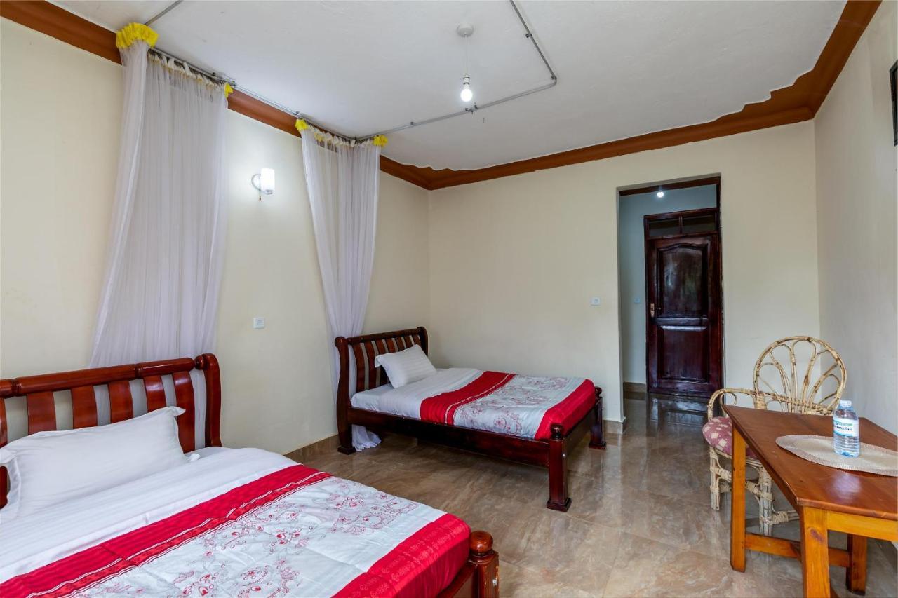 Airport Side Hotel Entebbe Exterior photo