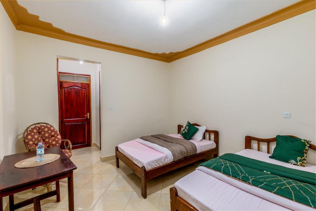 Airport Side Hotel Entebbe Exterior photo