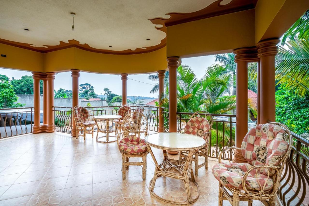 Airport Side Hotel Entebbe Exterior photo