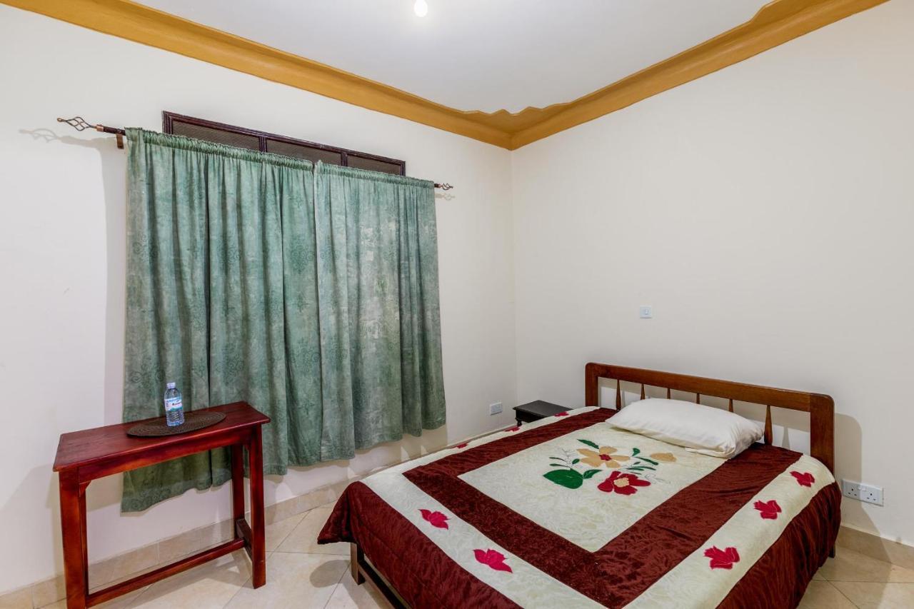 Airport Side Hotel Entebbe Exterior photo